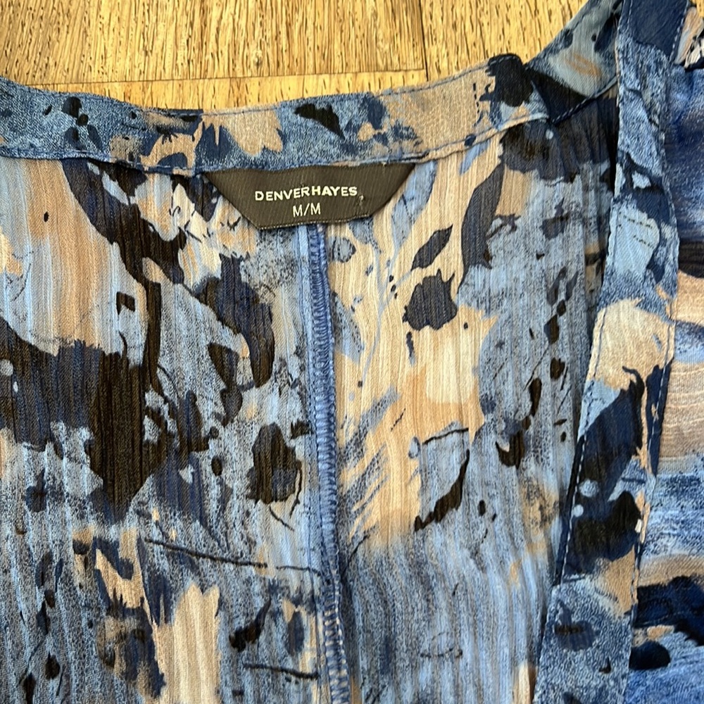 🟤 Multicolored asymmetrical blouse with buttoned details & blouses sleeve length - Picture 3 of 5